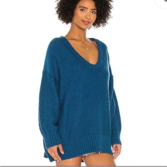 Free People Women’s Brookside Sweater tunic size medium! EUC! - Picture 1 of 11